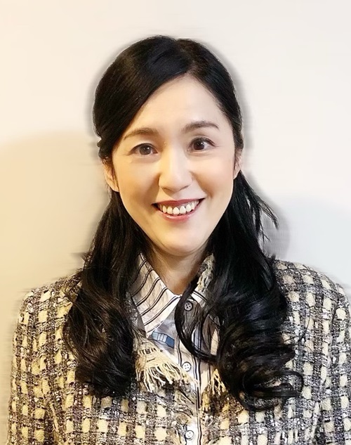 牛窪　恵