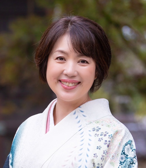 白駒　妃登美